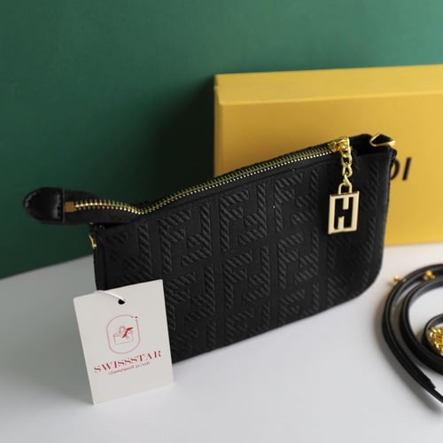 شنطة فندي باجيت F119