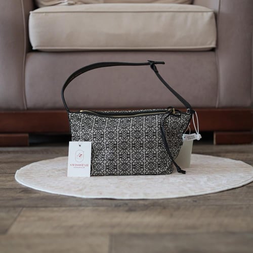 شنطة لويفي كيوب صغيرة L104