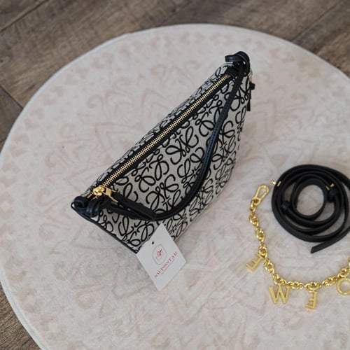 شنطة لويفي نسائي L110