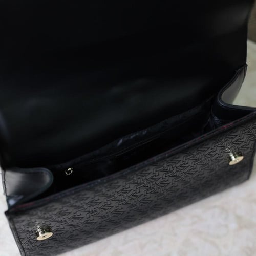 شنطة دكني نسائي D107