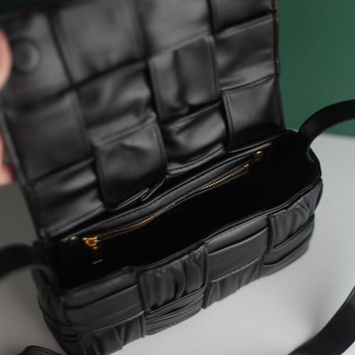 شنطة بوتيغا كاسيت BT105