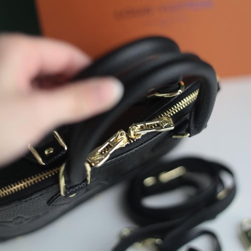 شنطة لويس فيتون ألما LF190