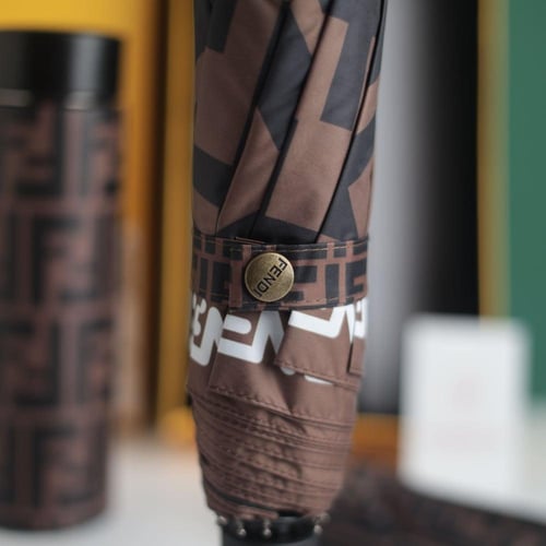 مق وشمسية شانيل C3