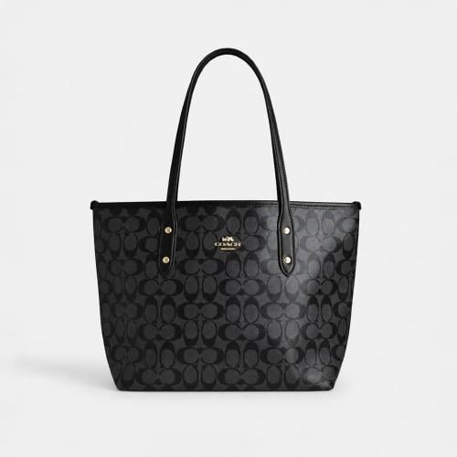 Coach CO117 bag