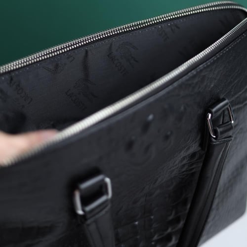 شنطة لاكوست لابتوب LA104