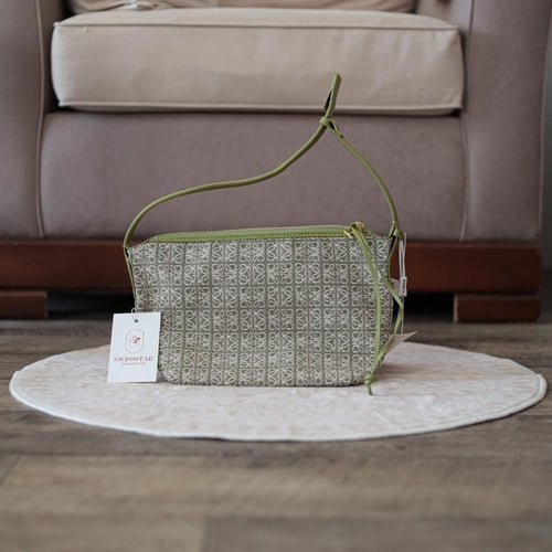 شنطة لويفي كيوب صغيرة L104