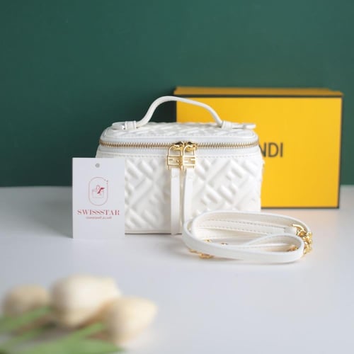 شنطة فندي نسائي F115