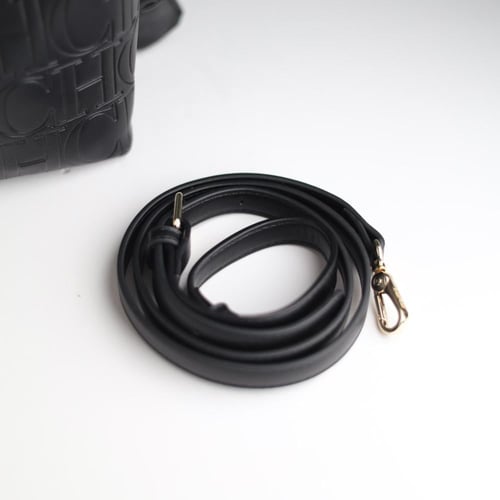 شنطة سي اتش كارولينا CH114