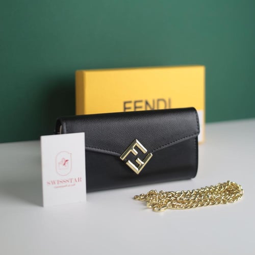 شنطة فندي باجيت F144