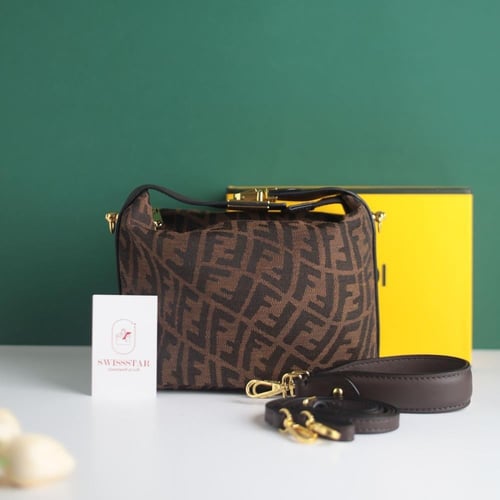 شنطة فندي F120