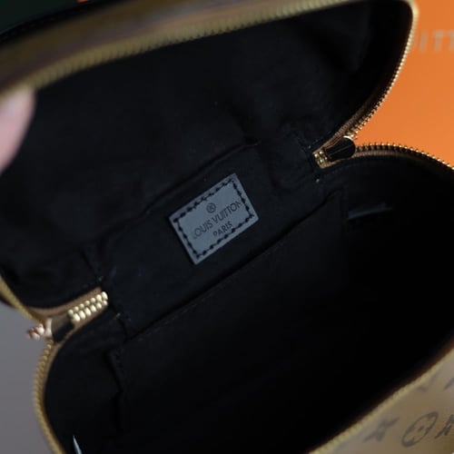 شنطة لويس فيتون LF111