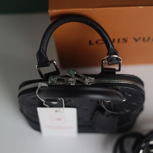 شنطة نسائي لويس فيتون LF141