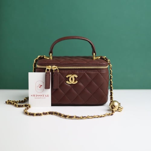 شنطة شانيل فانيتي - بمسكة علوية C106