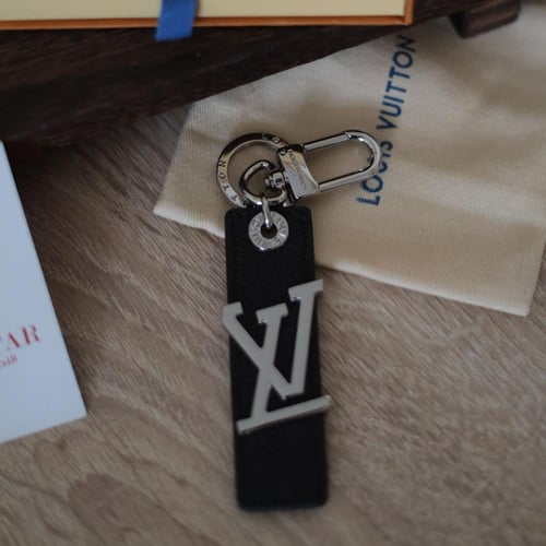 ميداليات لويس فيتون LF103