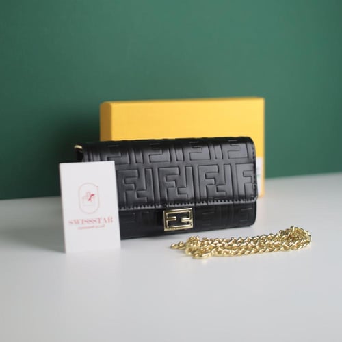 شنطة فندي باجيت F133