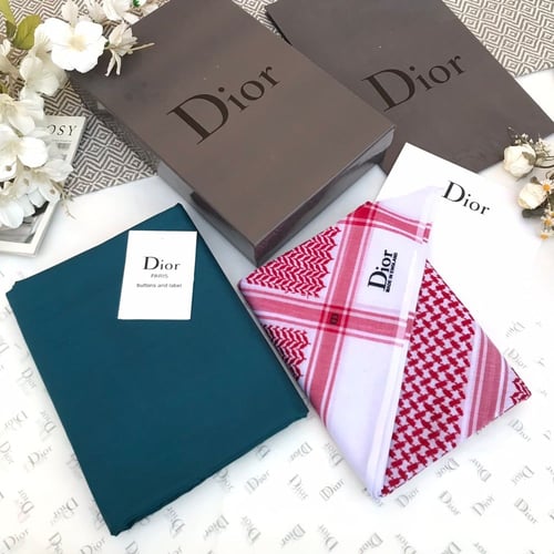 شماغ وثوب ديور