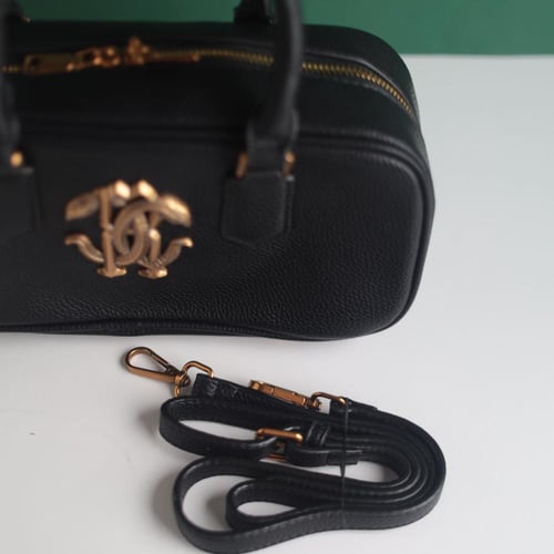 روبيرتو كفالي مونوجرام سنيك K104