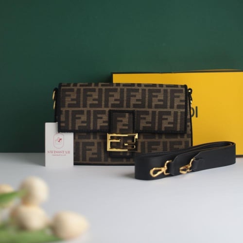 شنطة فندي باجيت F145