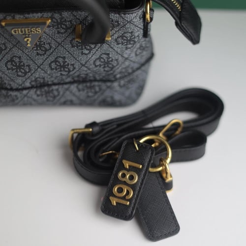 شنطة جيس جيمس لوقو ميني G117