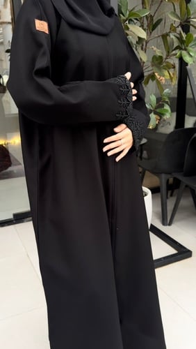 عبايات ملكي كم خرز يد