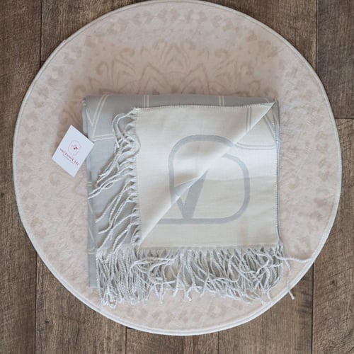 شال فالنتينو VA102