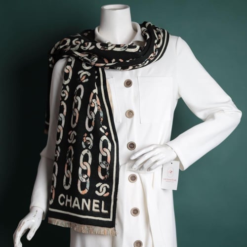 شال شانيل C10