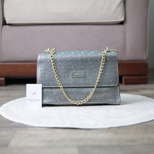 شنطة دكني نسائي D107