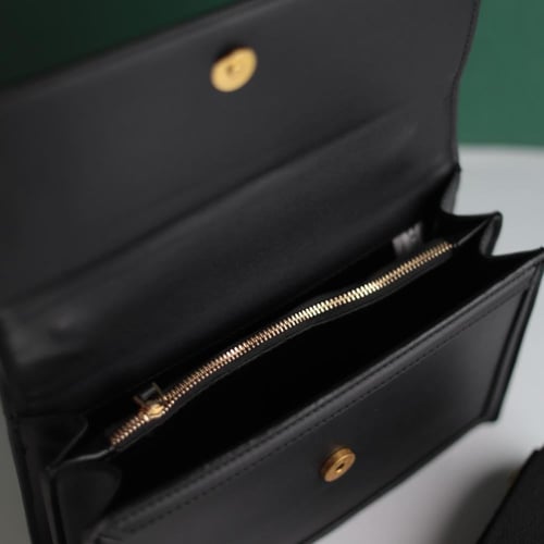 شنطة توري بورش مونوقرام ت باق T141