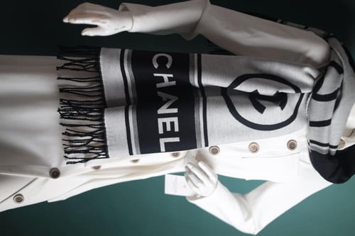 شال شانيل C110