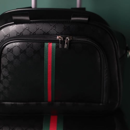 شنطة سفر قوتشي G200