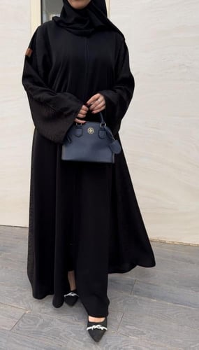 عباية نواعم تشجيره جنب يد