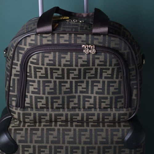 شنطة فندي سفر F200