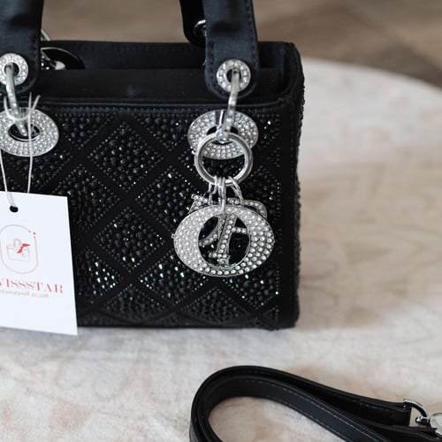 ليدي ديور R101