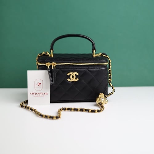 شنطة شانيل فانيتي - بمسكة علوية C106