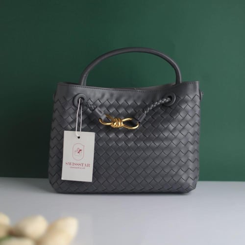 شنطة بوتيغا أنديامو توت باق BT102