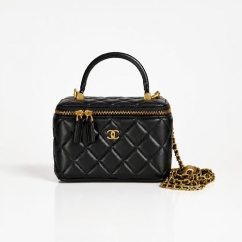 Chanel Vanity Bag C185