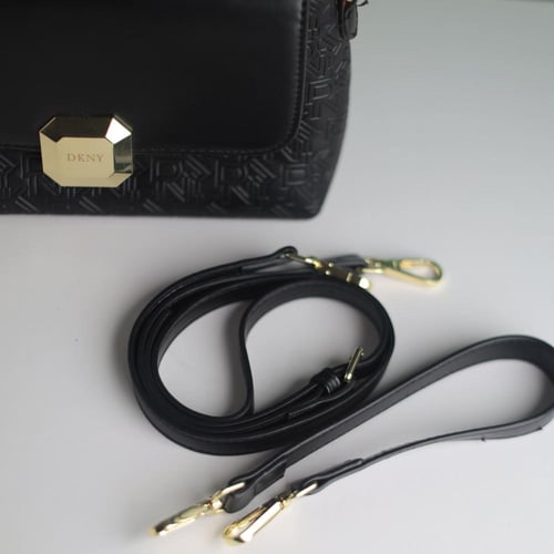 شنطة دكني نسائي D105