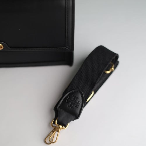 شنطة توري بورش مونوقرام ت باق T141