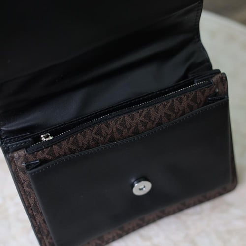 شنطه مايكل كورس جيد M105