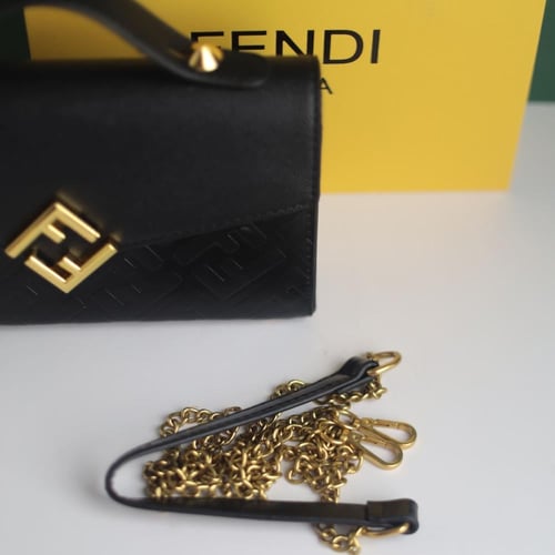 شنطة فندي نسائي F111