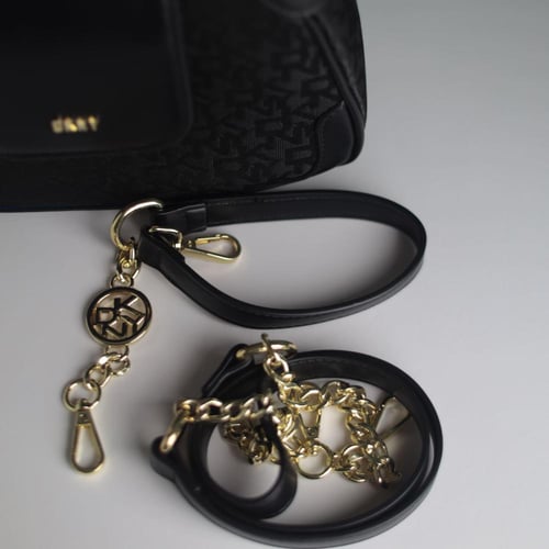 شنطة دكني نسائي D132