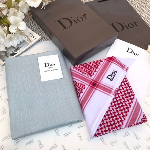 شماغ وثوب ديور