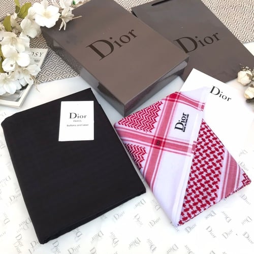 شماغ وثوب ديور