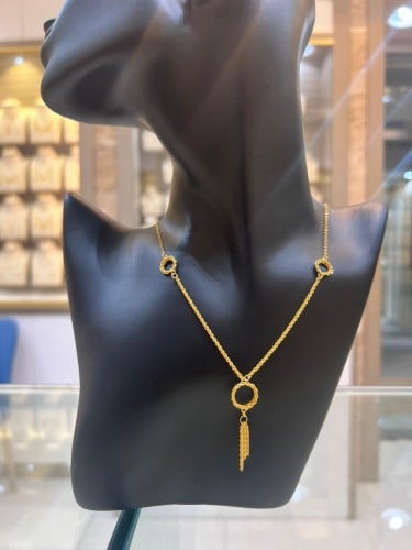 عقد السلسة لامعة