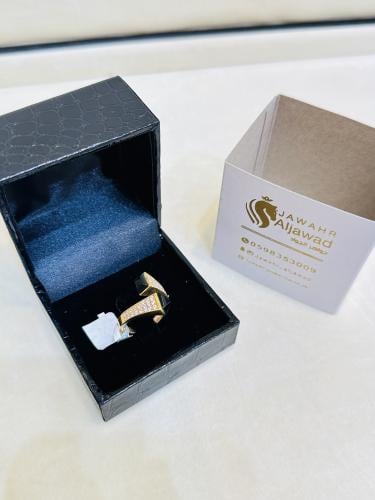 خاتم عيار 21 موديل marly فص اسود