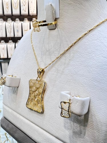 نصف طقم أنيق