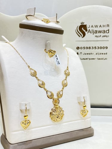 طقم كويتي مديل ورده