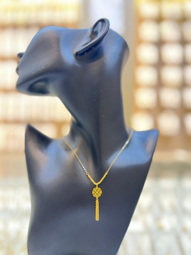 عقد الاناقه