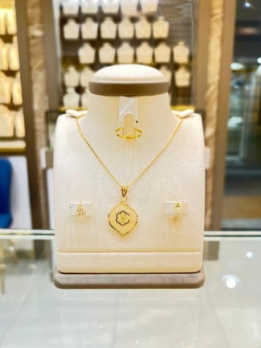 نصف طقم الوردة المورقة