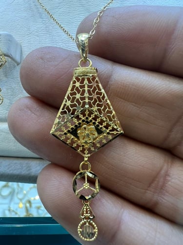 نصف طقم مثلث العين